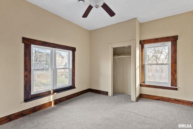 1108 ARLINGTON Avenue, Davenport, IA 52803