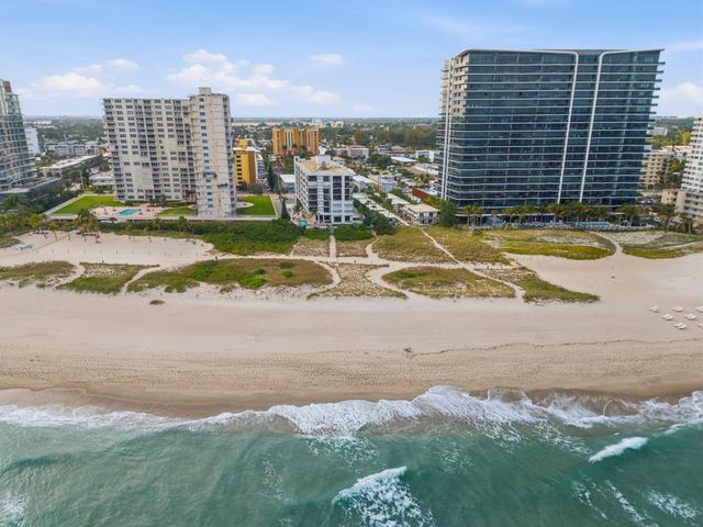 3221 NE 8th Street F305, Pompano Beach, FL 33062