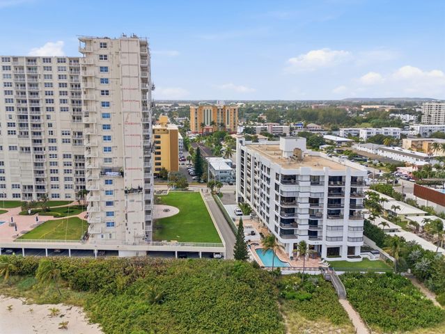 3221 NE 8th Street F305, Pompano Beach, FL 33062