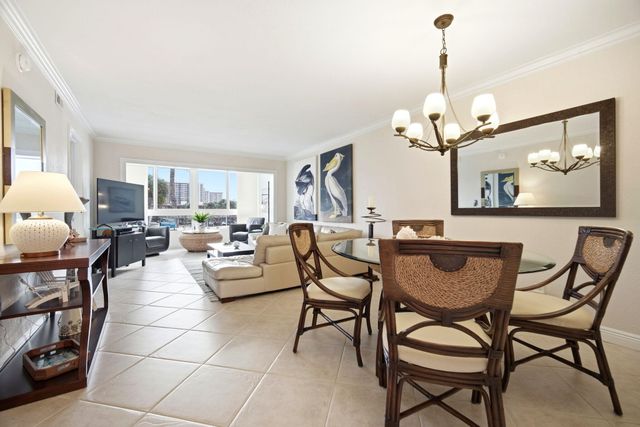 3221 NE 8th Street F305, Pompano Beach, FL 33062