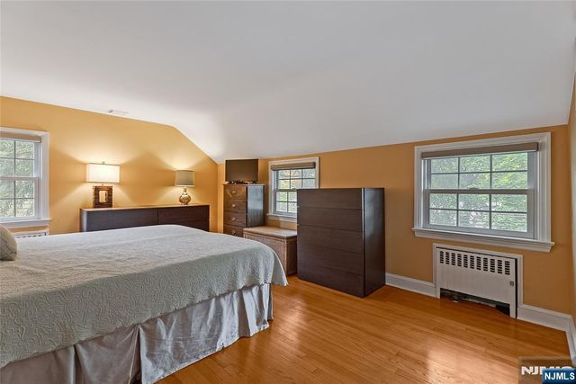 593 Ridgeland Terrace, Englewood, NJ 07631