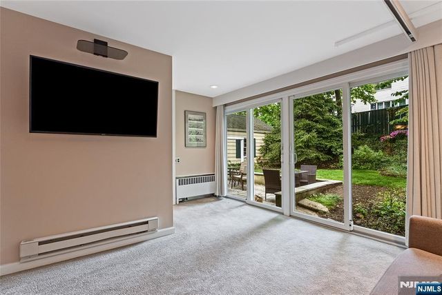 593 Ridgeland Terrace, Englewood, NJ 07631
