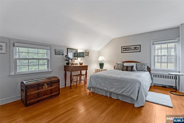 593 Ridgeland Terrace, Englewood, NJ 07631