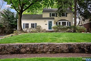 593 Ridgeland Terrace, Englewood, NJ 07631