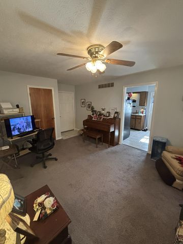 15 Ashwood Court 15A 15B, Frankfort, KY 40601