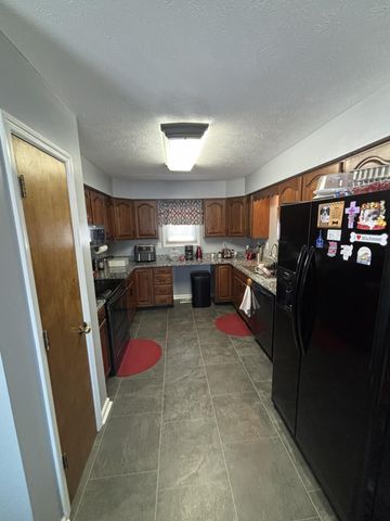 15 Ashwood Court 15A 15B, Frankfort, KY 40601