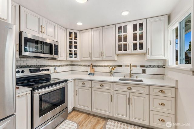 710 107th Place SW, Everett, WA 98204