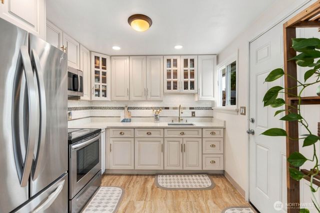 710 107th Place SW, Everett, WA 98204