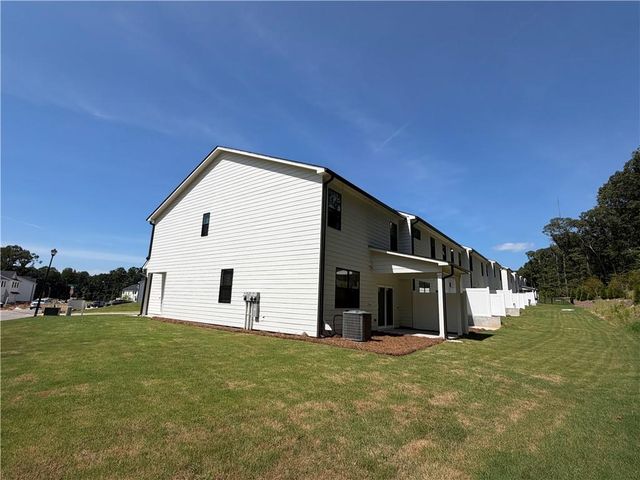 7449 Quinn Place, Flowery Branch, GA 30542
