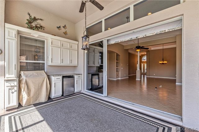 512 W Doerr Path, Hernando, FL 34442