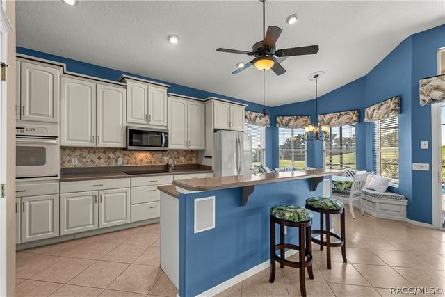 512 W Doerr Path, Hernando, FL 34442