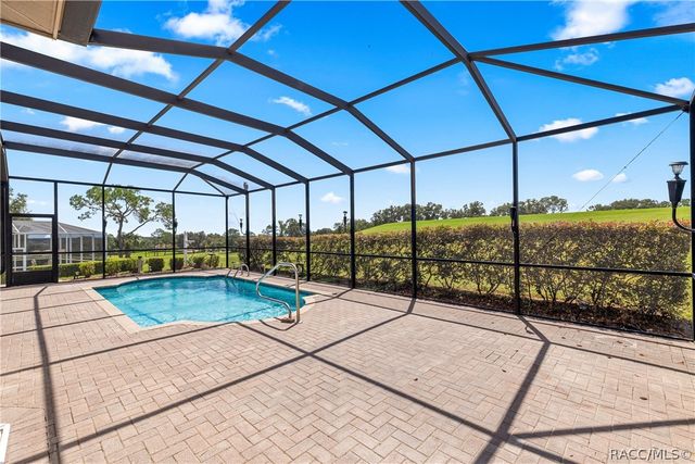 512 W Doerr Path, Hernando, FL 34442