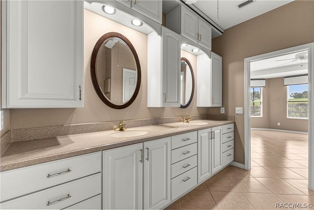 512 W Doerr Path, Hernando, FL 34442