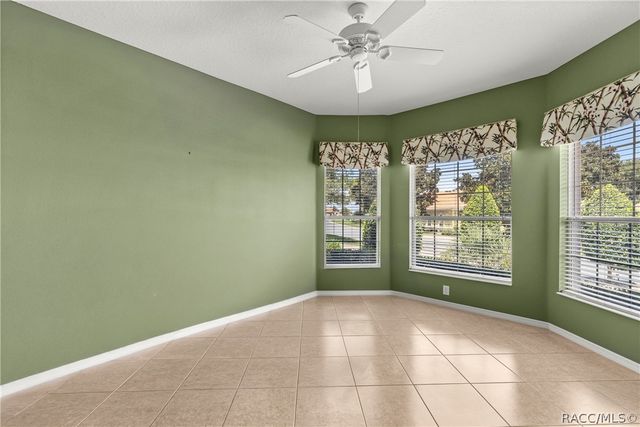 512 W Doerr Path, Hernando, FL 34442