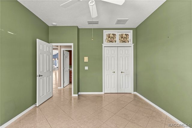 512 W Doerr Path, Hernando, FL 34442