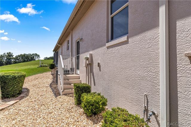 512 W Doerr Path, Hernando, FL 34442