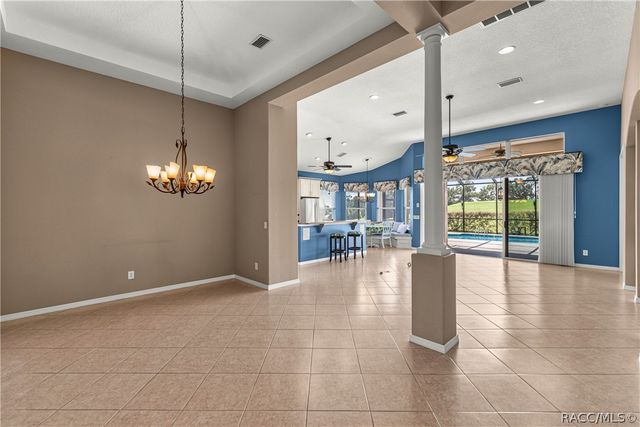 512 W Doerr Path, Hernando, FL 34442