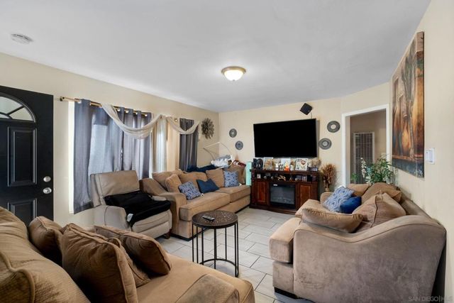 931 935 13'th St, Imperial Beach, CA 91932