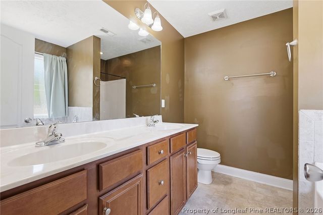 514 Old Warden Way, Hope Mills, NC 28348