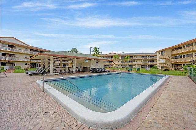 5300 Washington Street 108d, Hollywood, FL 33021