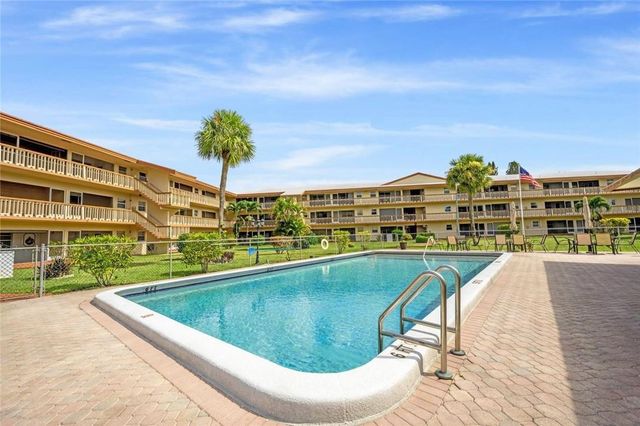 5300 Washington Street 108d, Hollywood, FL 33021