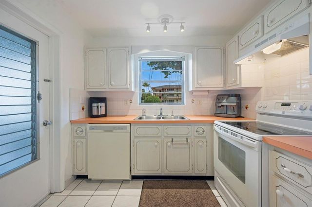 5300 Washington Street 108d, Hollywood, FL 33021