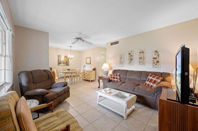 5300 Washington Street 108d, Hollywood, FL 33021