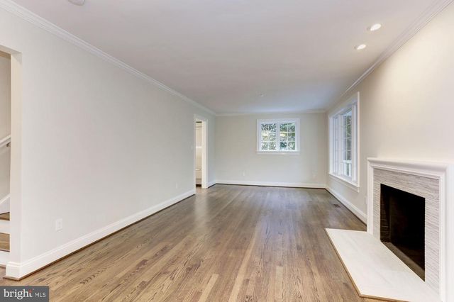 5113 NEWPORT AVE, Bethesda, MD 20816