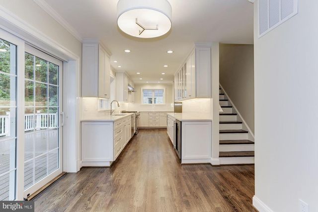 5113 NEWPORT AVE, Bethesda, MD 20816