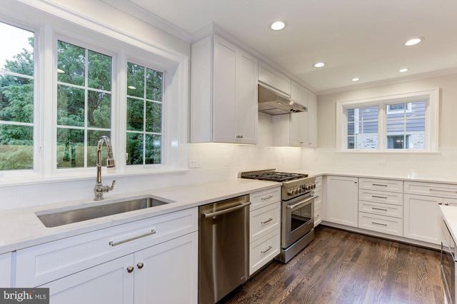 5113 NEWPORT AVE, Bethesda, MD 20816