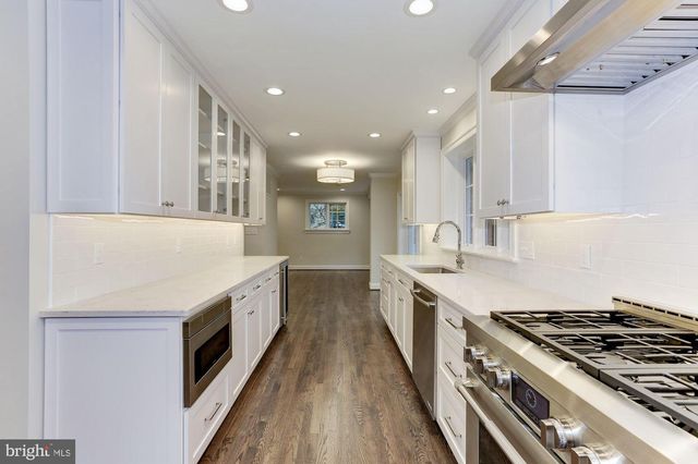 5113 NEWPORT AVE, Bethesda, MD 20816