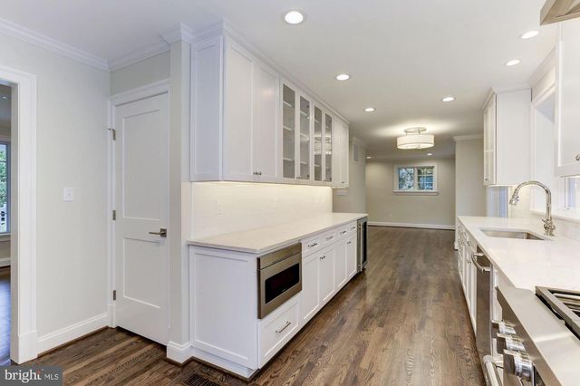 5113 NEWPORT AVE, Bethesda, MD 20816