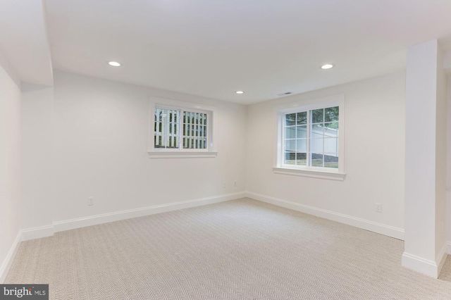 5113 NEWPORT AVE, Bethesda, MD 20816