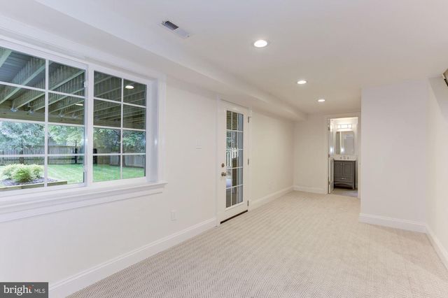 5113 NEWPORT AVE, Bethesda, MD 20816