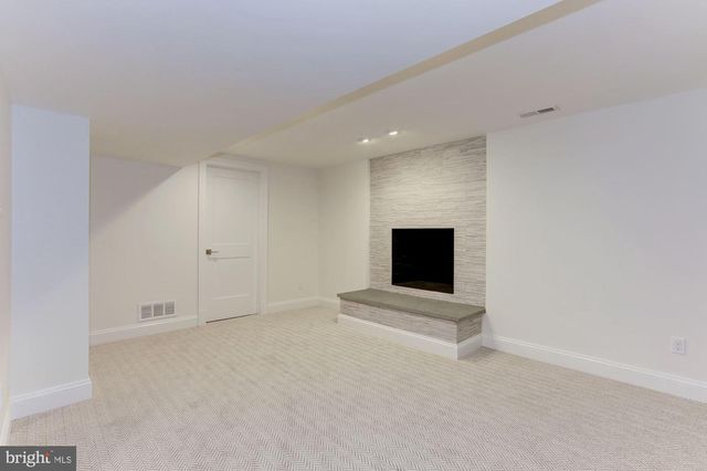 5113 NEWPORT AVE, Bethesda, MD 20816