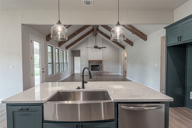 10008 Valley Oak Ct Lane, Springtown, TX 76082