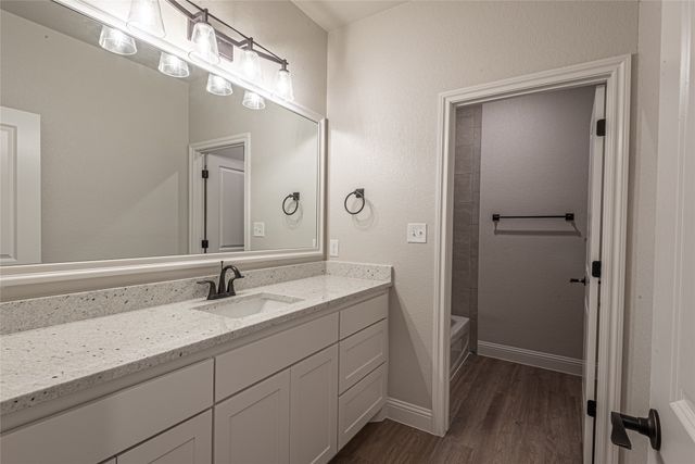 10008 Valley Oak Ct Lane, Springtown, TX 76082