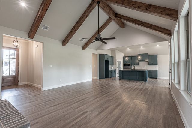 10008 Valley Oak Ct Lane, Springtown, TX 76082