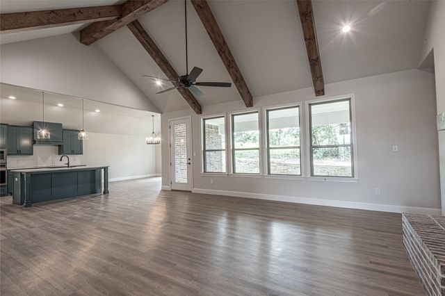 10008 Valley Oak Ct Lane, Springtown, TX 76082