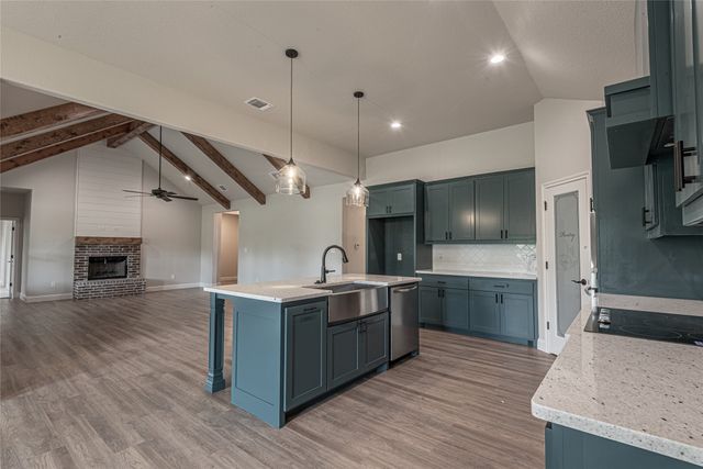 10008 Valley Oak Ct Lane, Springtown, TX 76082