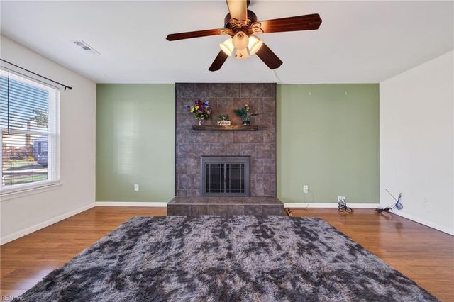 1632 Boles PL, Virginia Beach, VA 23454