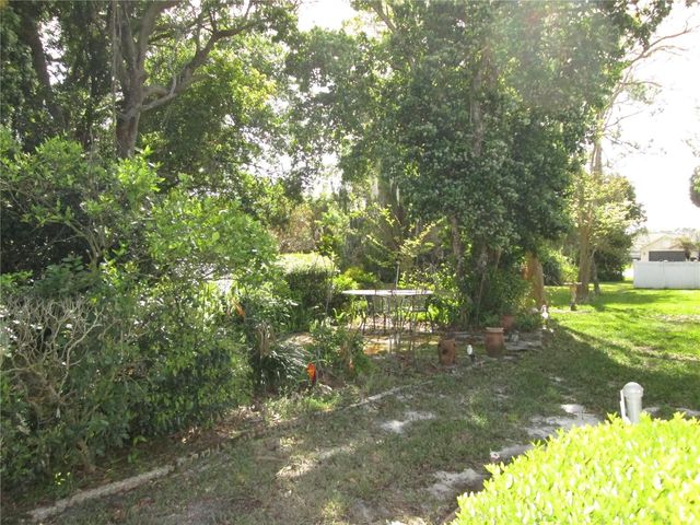 155 VILLAGE LANE, Daytona Beach, FL 32119