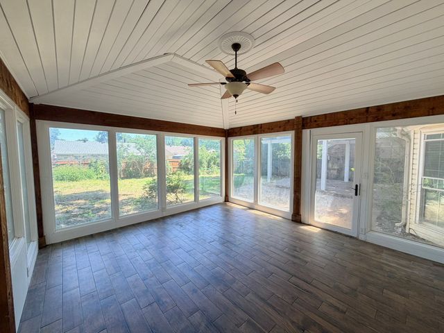6801 Greenspring Drive, Arlington, TX 76016