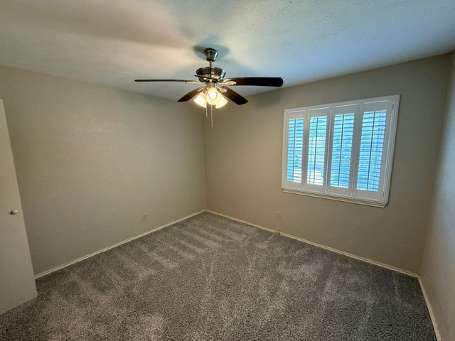 6801 Greenspring Drive, Arlington, TX 76016