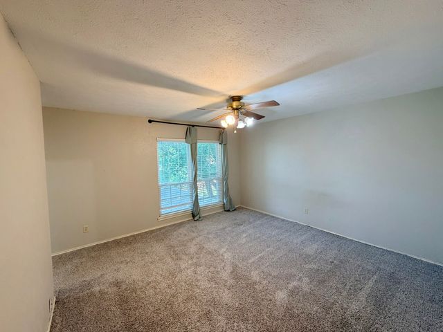 6801 Greenspring Drive, Arlington, TX 76016