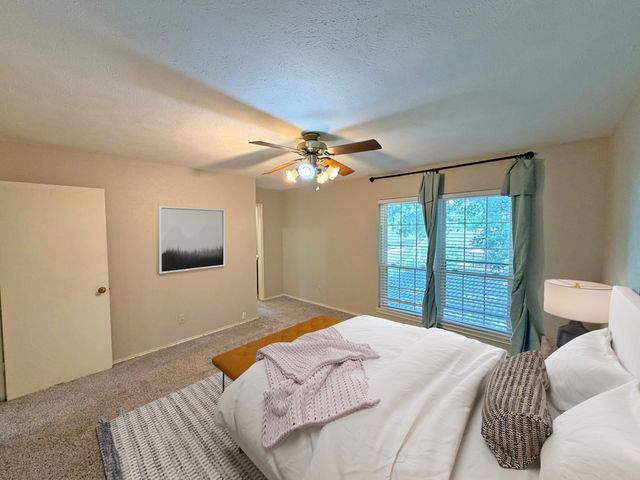 6801 Greenspring Drive, Arlington, TX 76016