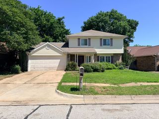 6801 Greenspring Drive, Arlington, TX 76016