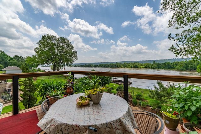7 Crystal Mountain Cove, Maumelle, AR 72113