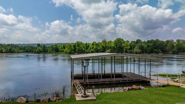 7 Crystal Mountain Cove, Maumelle, AR 72113