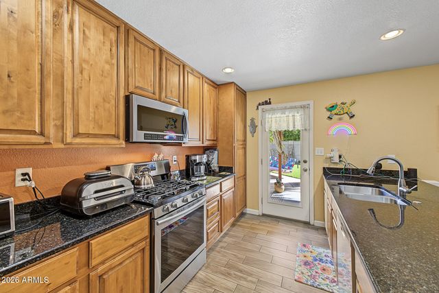 3101 W MESCAL Street, Phoenix, AZ 85029